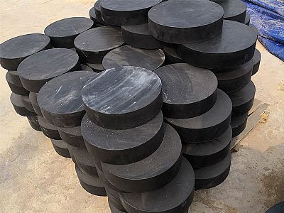 邯郸板式橡胶支座由若干层橡胶片与薄钢板经加压硫化